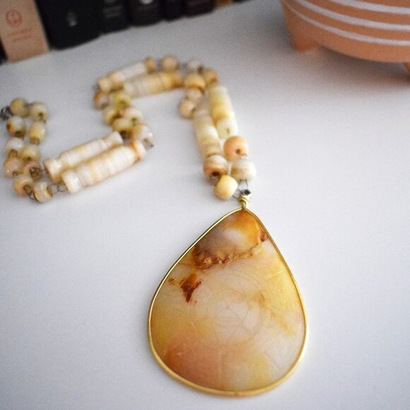 VTG Teardrop Pendant and Carved Bead Boho Necklace - Picture 15 of 15